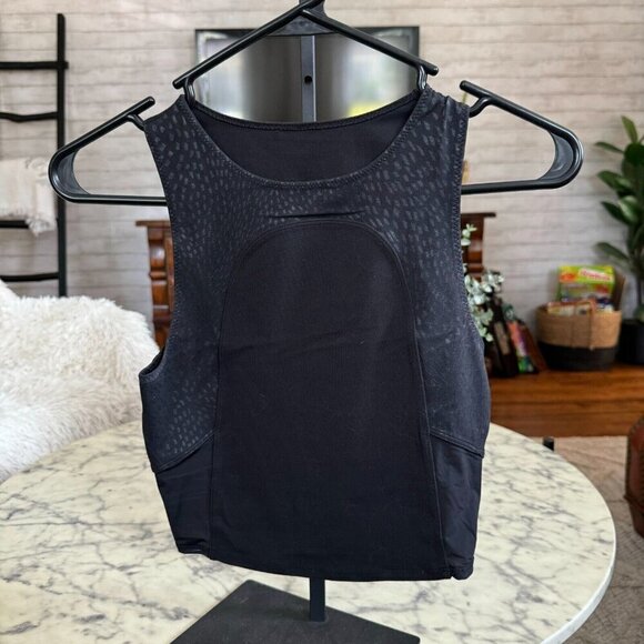 Lululemon Nulu And Mesh Yoga Tank Top Jewel Emboss Black Size 2 - Picture 3 of 6